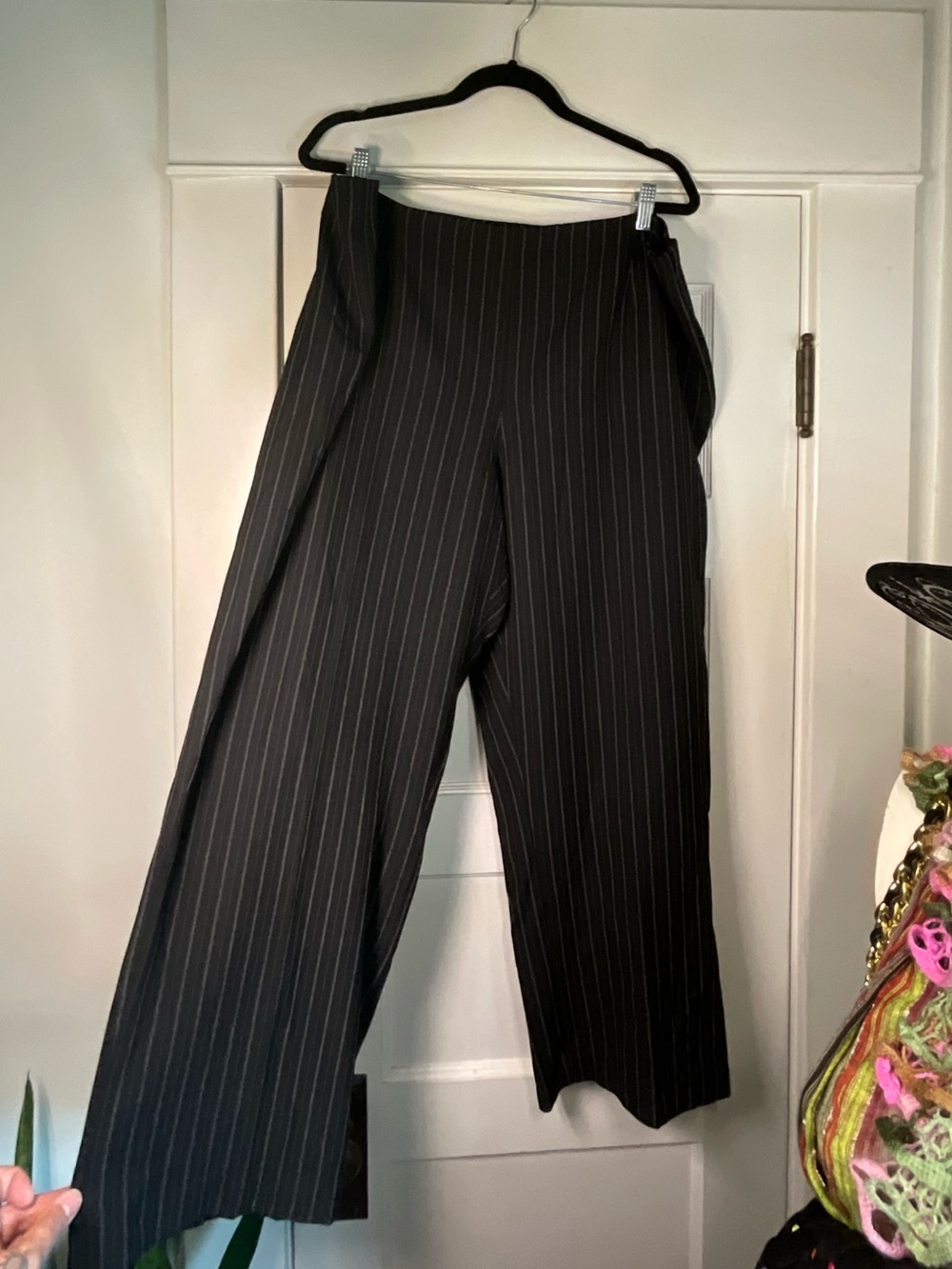 Vintage Y2K I.E. Woman Black Pinstripe Cropped Trousers
